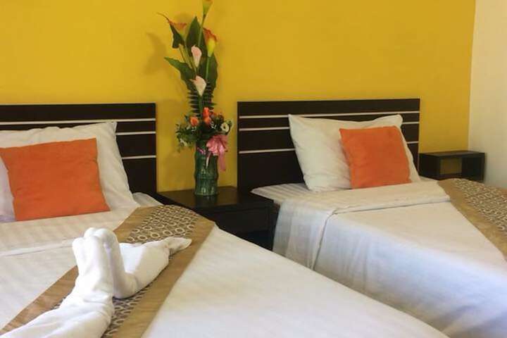 The Room Roi et