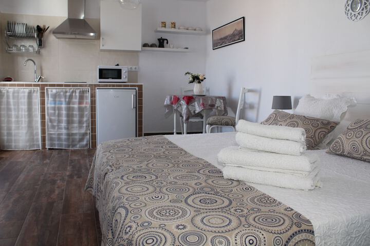 Room 2 of 135