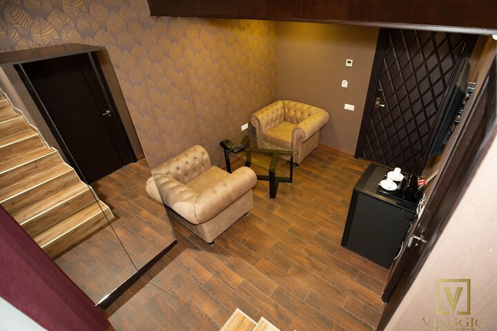 Room 30 of 75