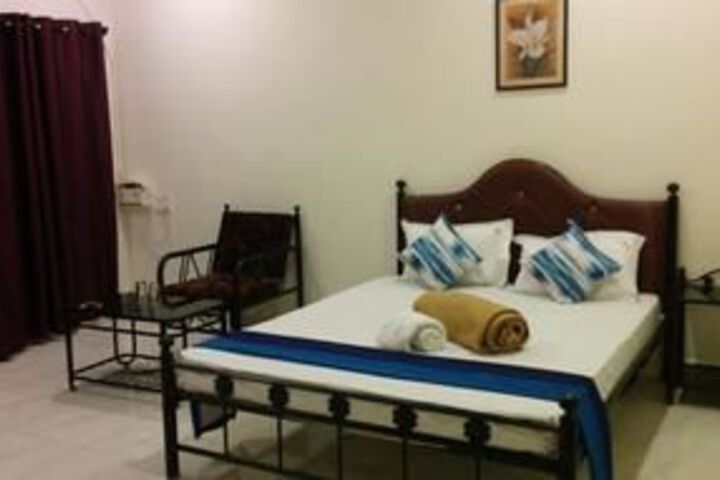 Room 16 of 24