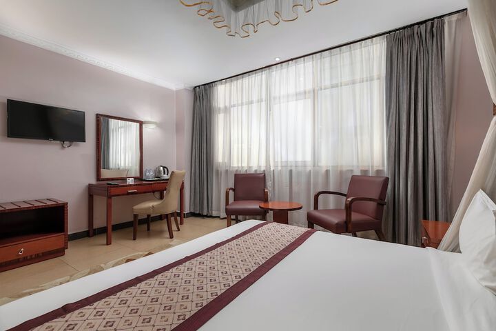 Room 28 of 75