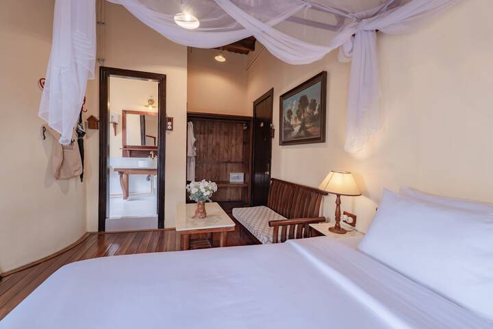 Room 25 of 170