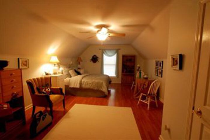 Room 30 of 61