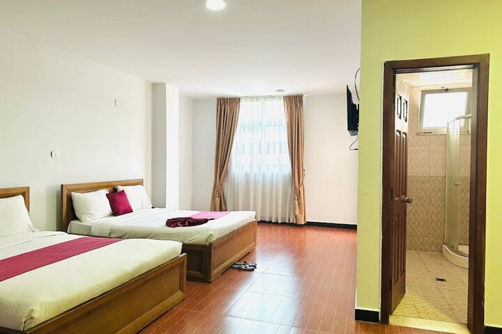 Room 5 of 19