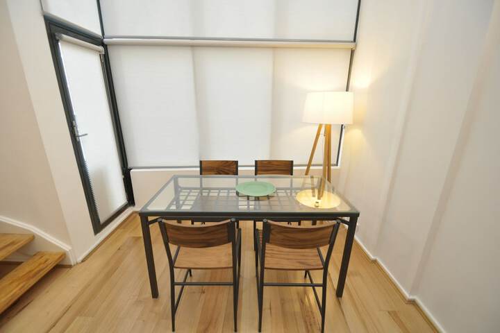 Room 9 of 37