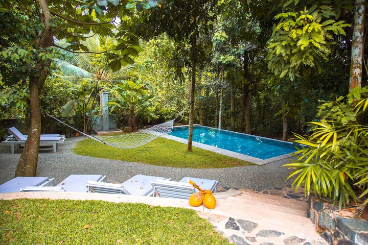Pool 42 of 128