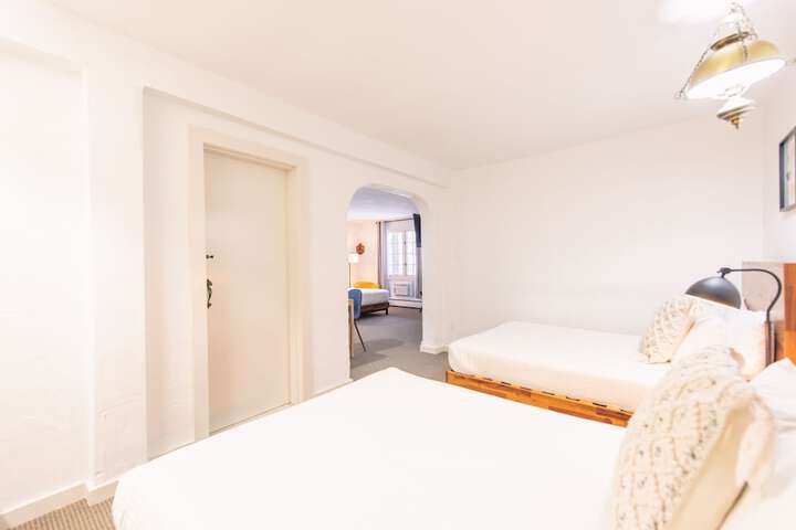 Superior 1 Queen and 1 Double Bed Queen Bed (13 of 26)