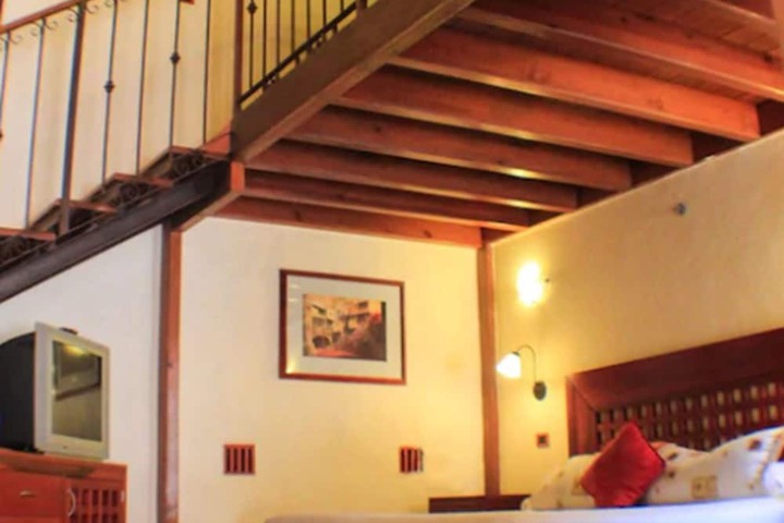 Room 4 of 31
