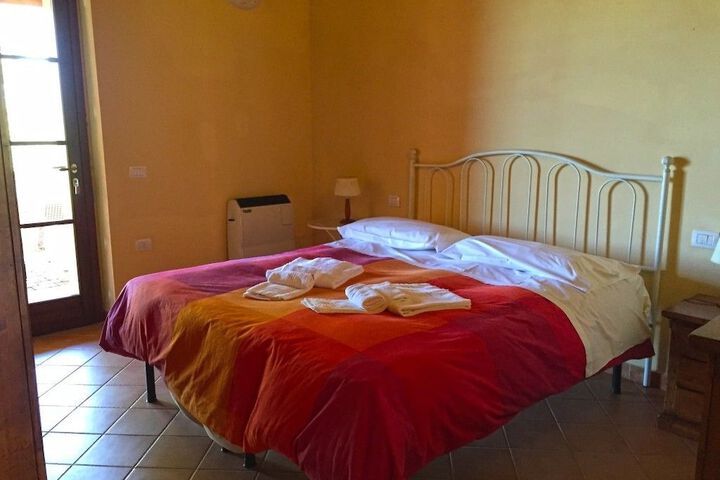 Room 8 of 62