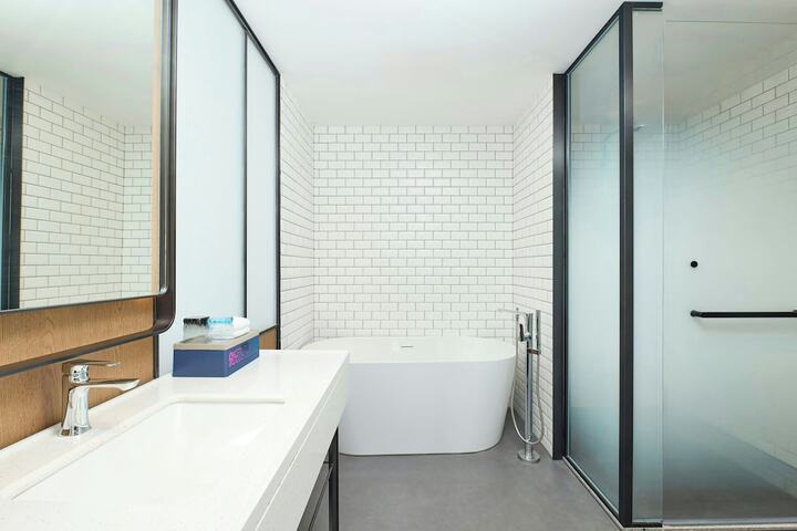 Room 20 of 30