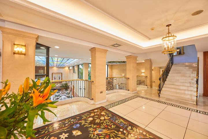 Lobby Entry