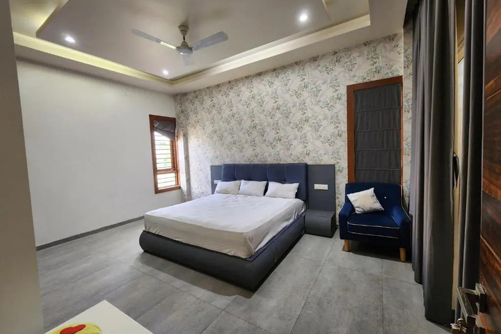 Room 3 of 11