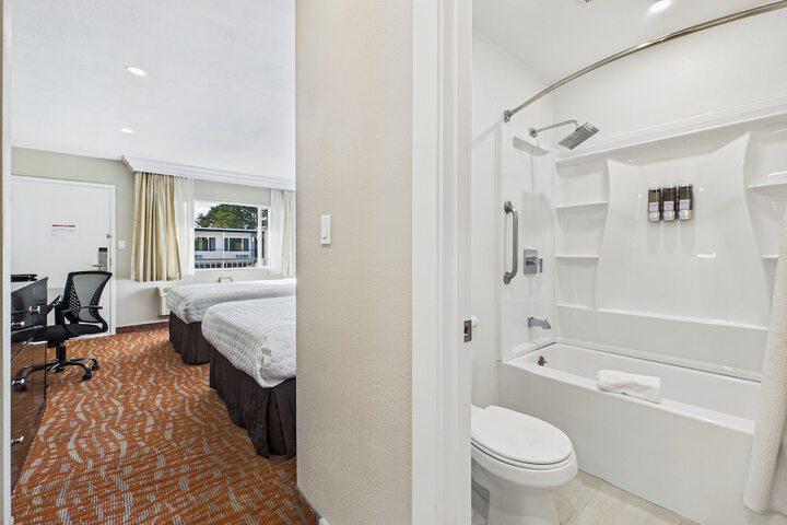 Room 40 of 52