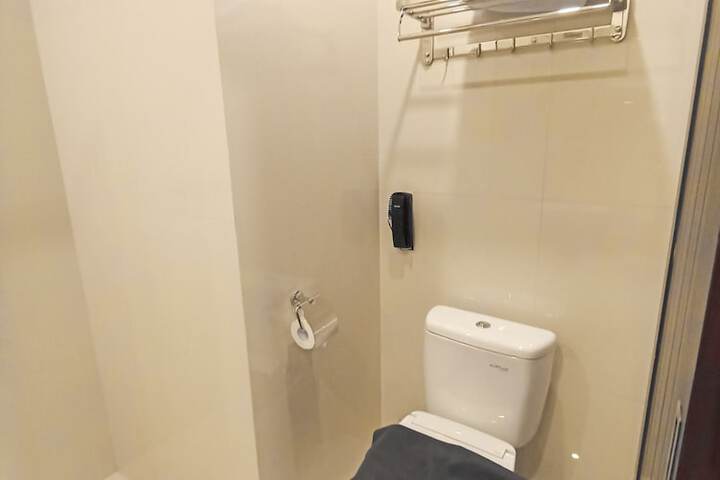 Room 36 of 74