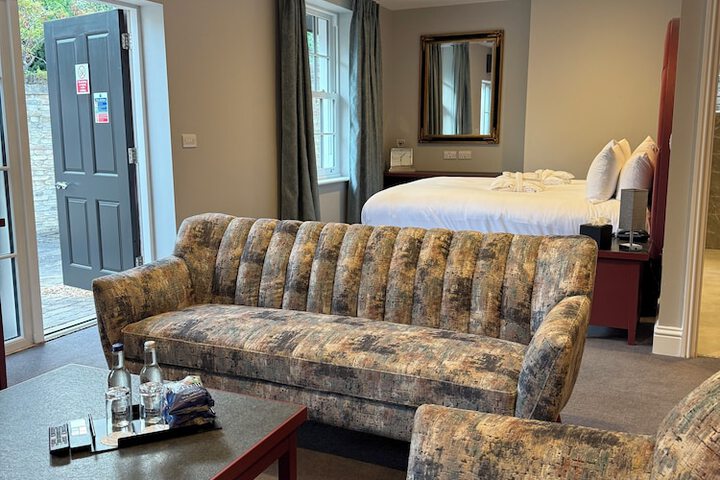 Room 15 of 52