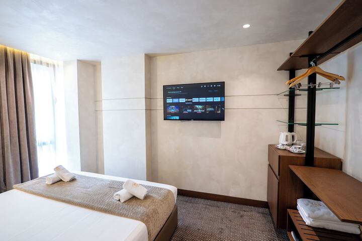Room 30 of 125