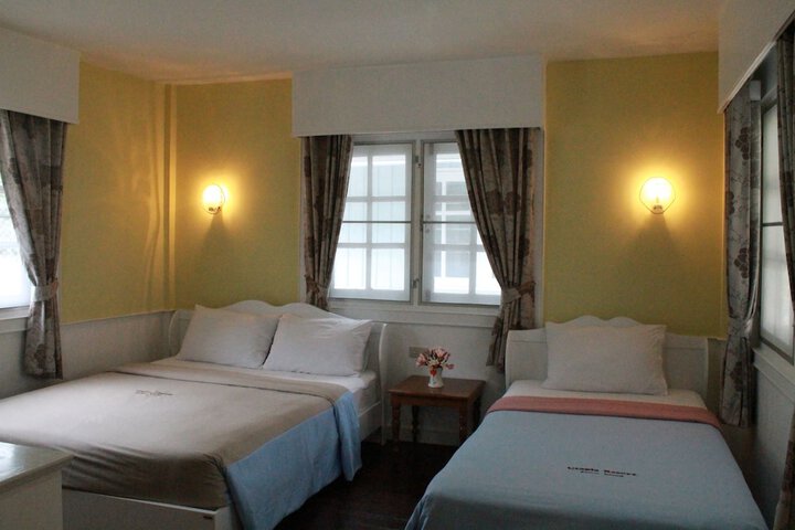 Room 5 of 57