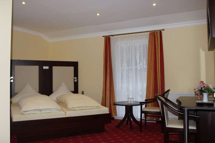 Room 14 of 72