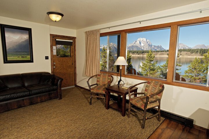 Room 2 of 20