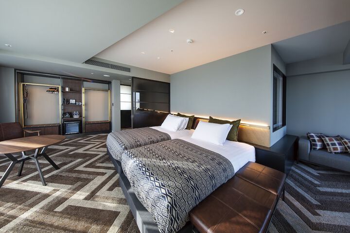 Room 8 of 64