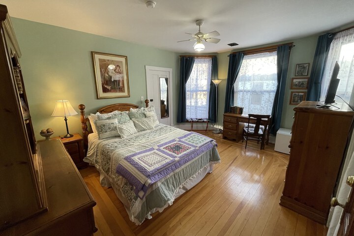 Room 14 of 124