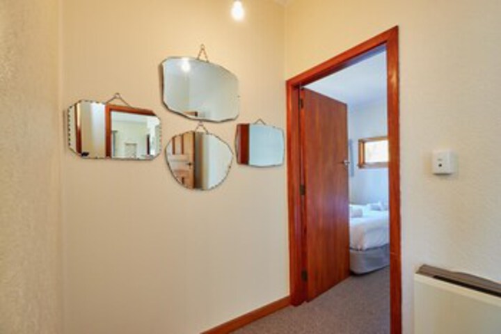 Room 41 of 46