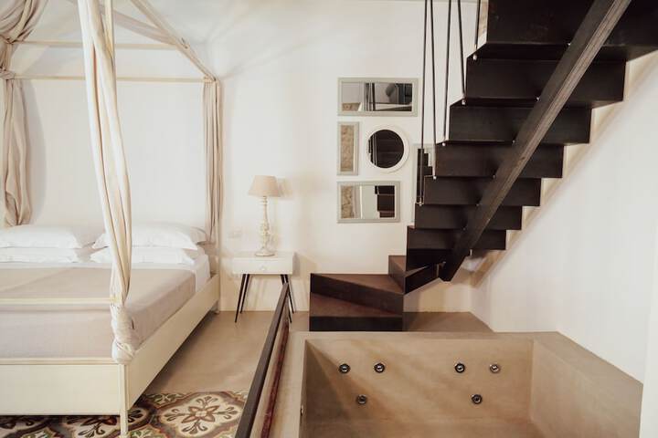 Room 16 of 114