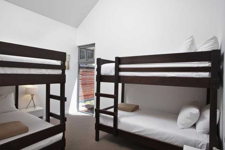 Room 10 of 69