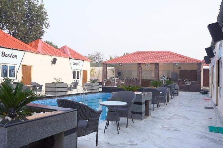 Terrace/Patio 3 of 8