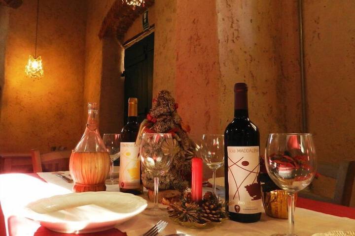 Dining 46 of 57