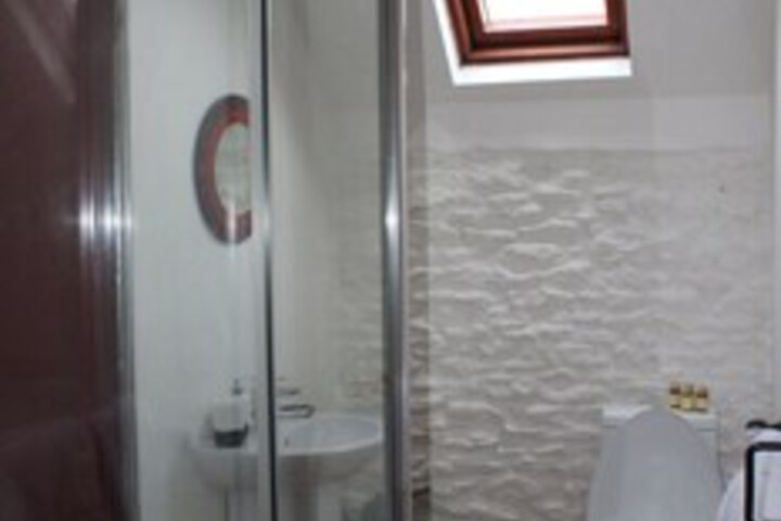 Room 2 of 19