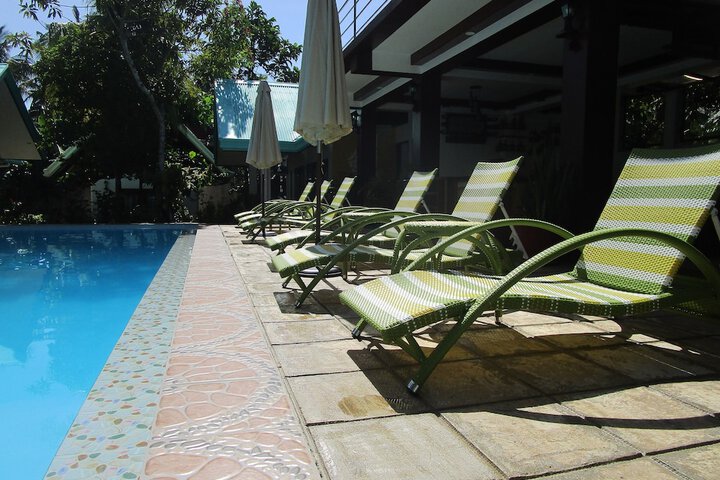 Sundeck 19 of 23