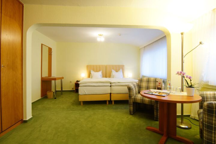 Room 48 of 161