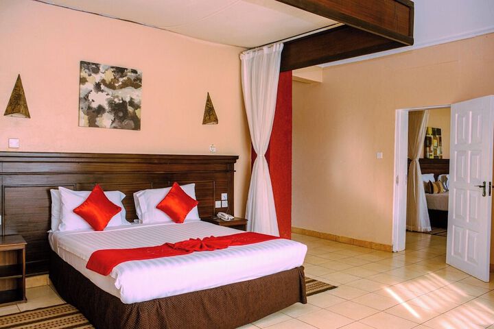 Room 6 of 37