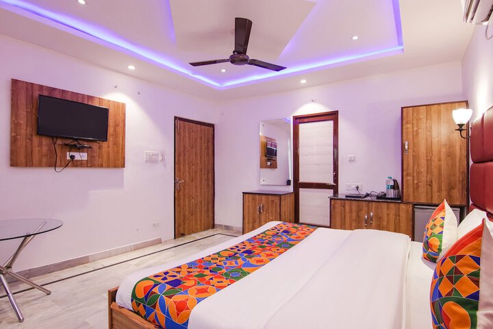 Room 18 of 32