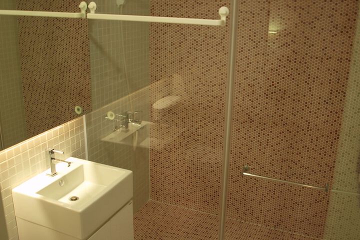 Room 36 of 41