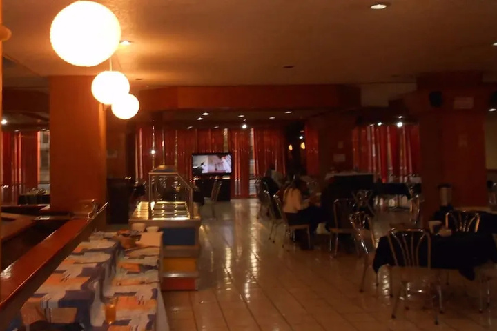 Dining 12 of 12