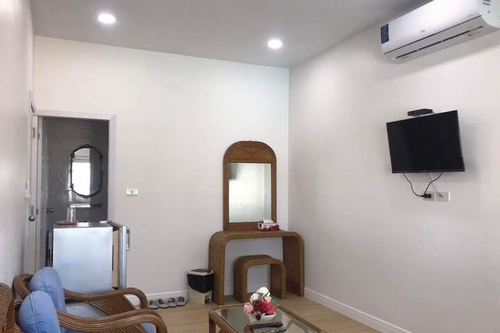 Room 82 of 177