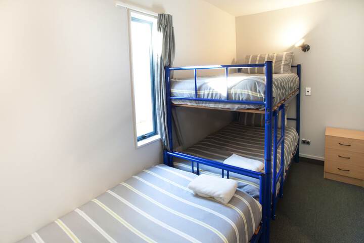 Room 12 of 43