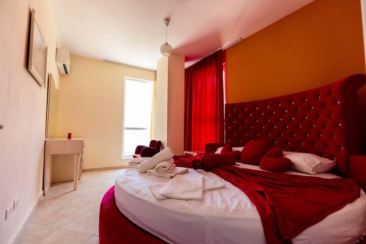 Room 30 of 87