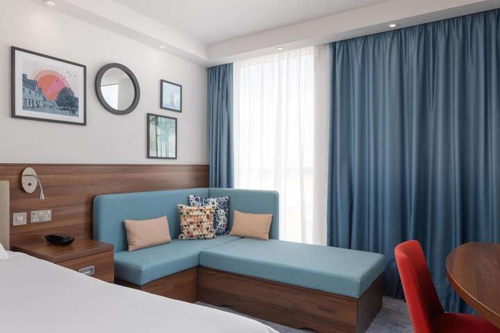 Room 35 of 66