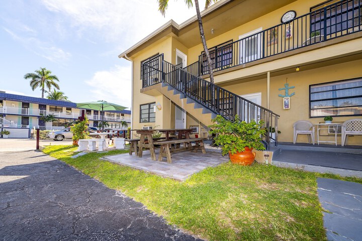 Who is the best realtor in tropic isle point fl