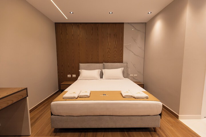 Room 6 of 95
