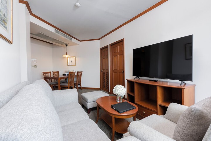 Room 27 of 58