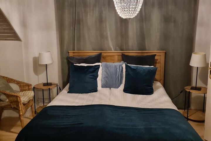 Room 10 of 67