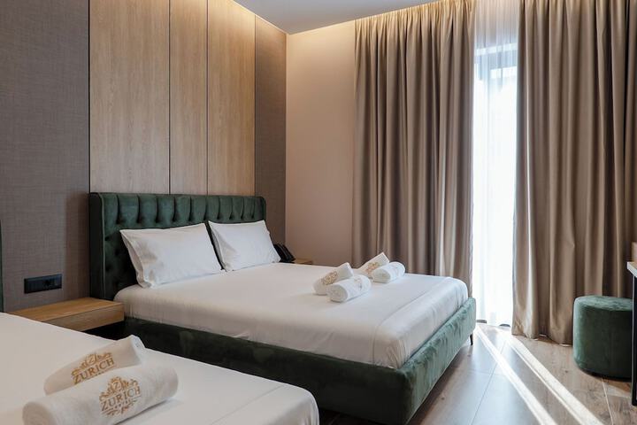 Room 35 of 115