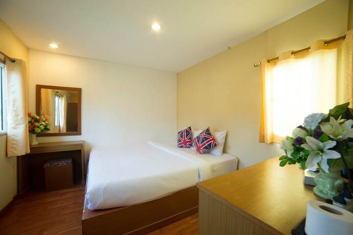 Room 9 of 24