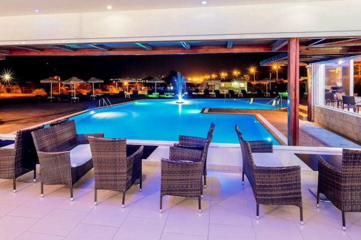Guest Lobby