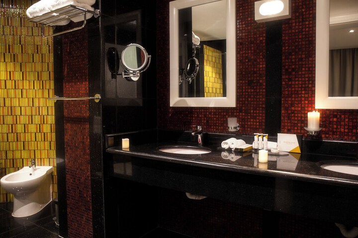 Room 41 of 57