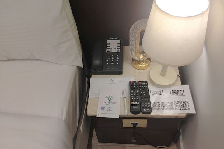Room 33 of 55